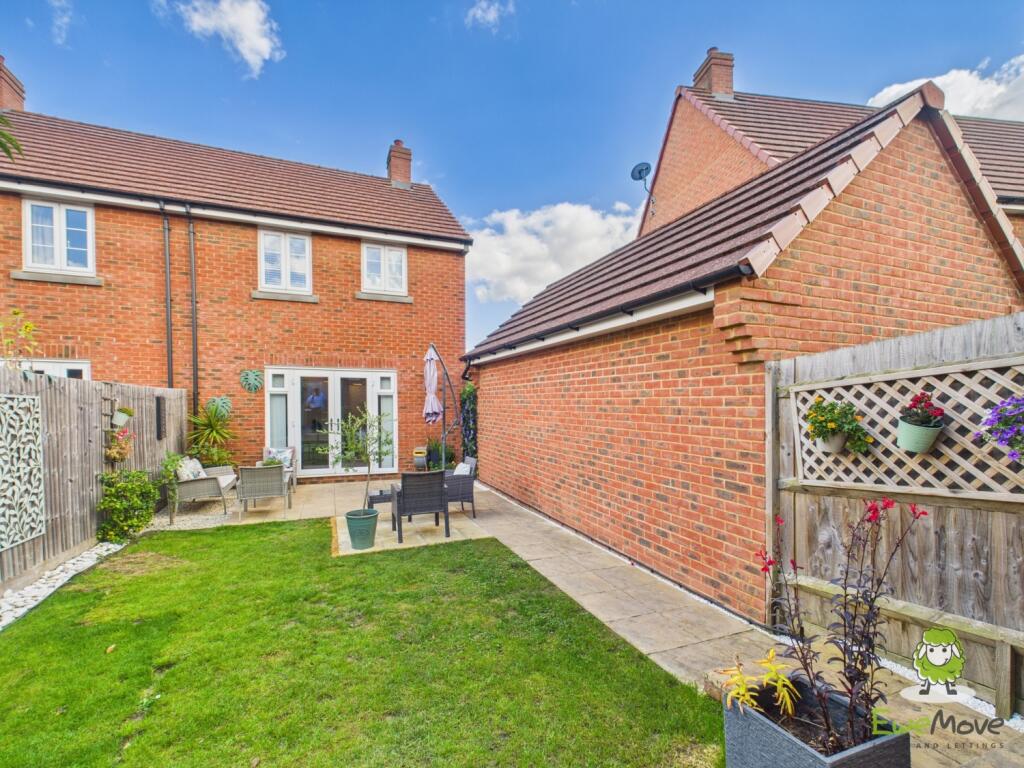 EweMove Estate Agents Basingstoke - Hewitt Road - 