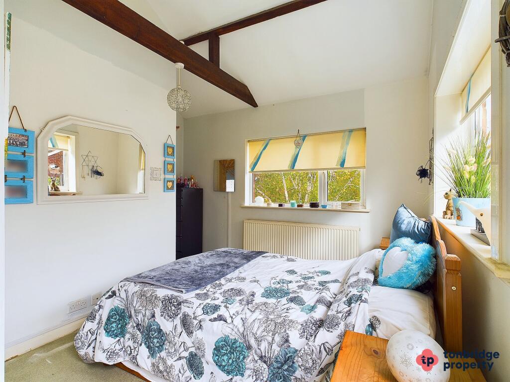 CAM03742G0-PR0013-STILL006