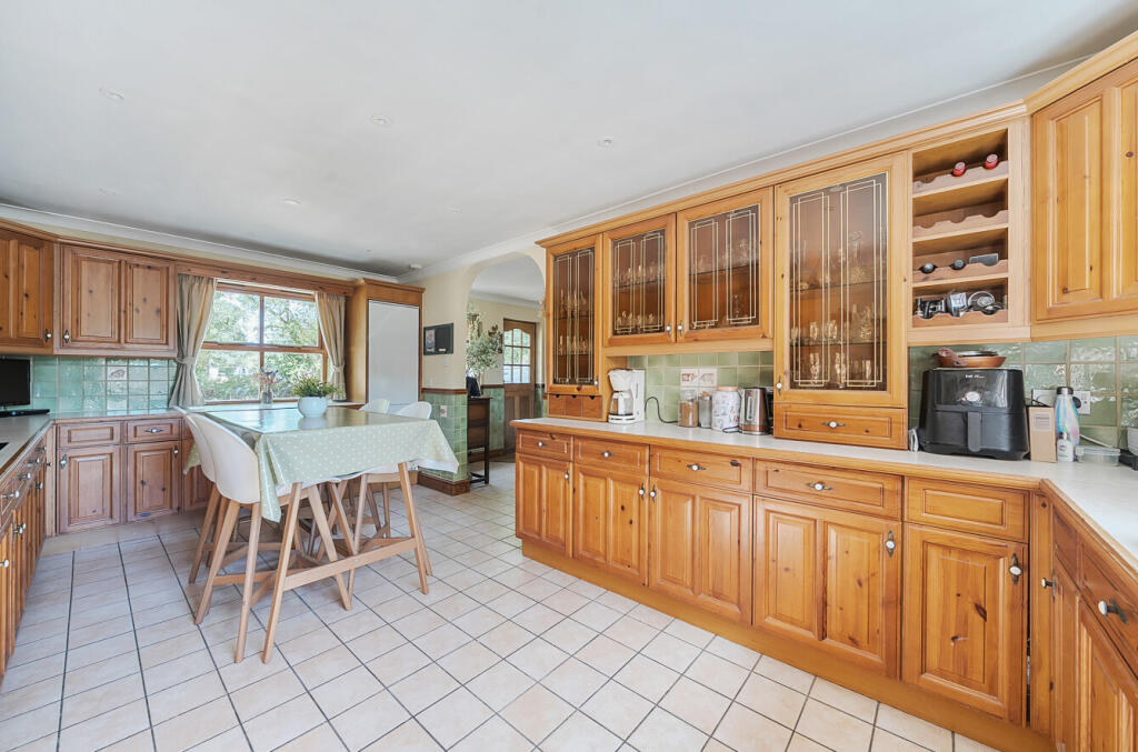 1340384-2-689db03...