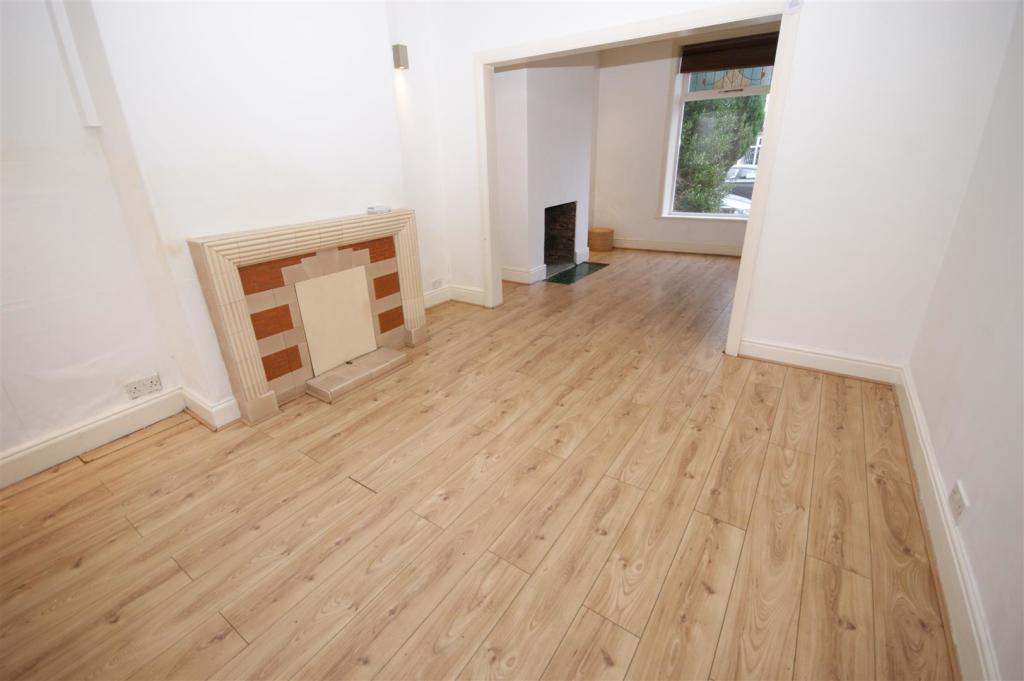 Living Room/ Dining Room