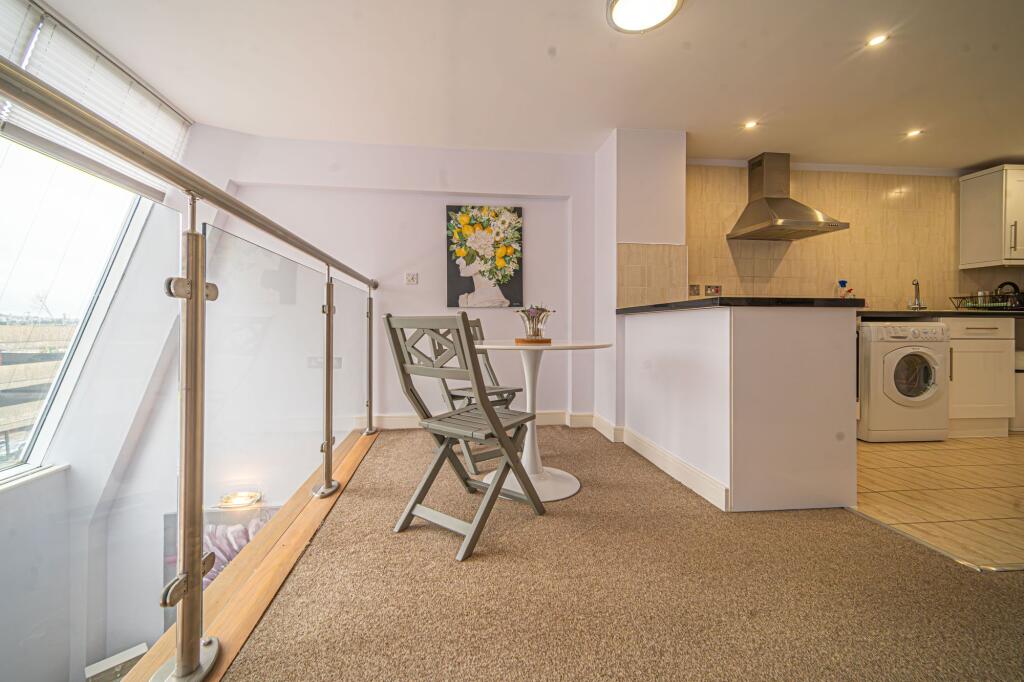 Living Room/Kitchen