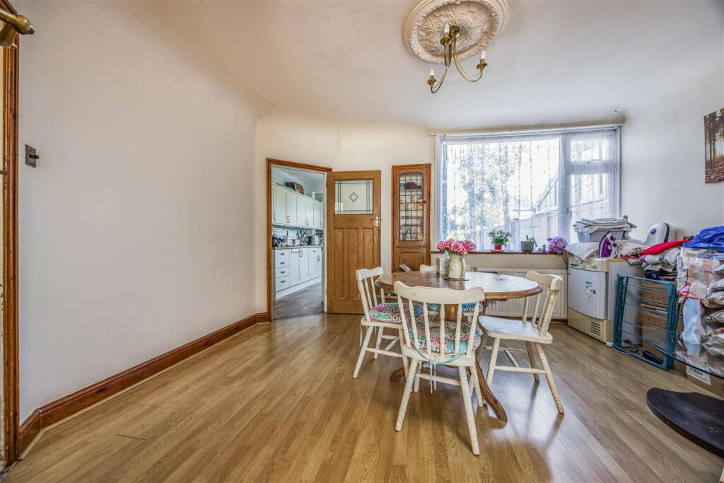 269 Highbury Grove, Cosham-Small-PorticoMarketing-