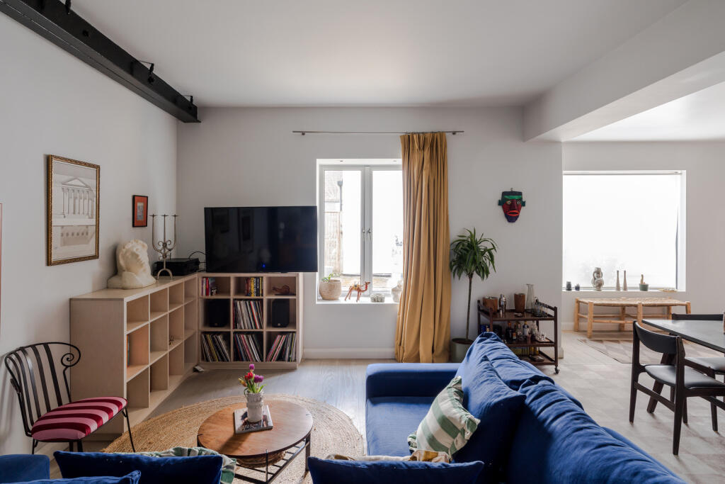 270714 - 6A Basing Court-48.jpg