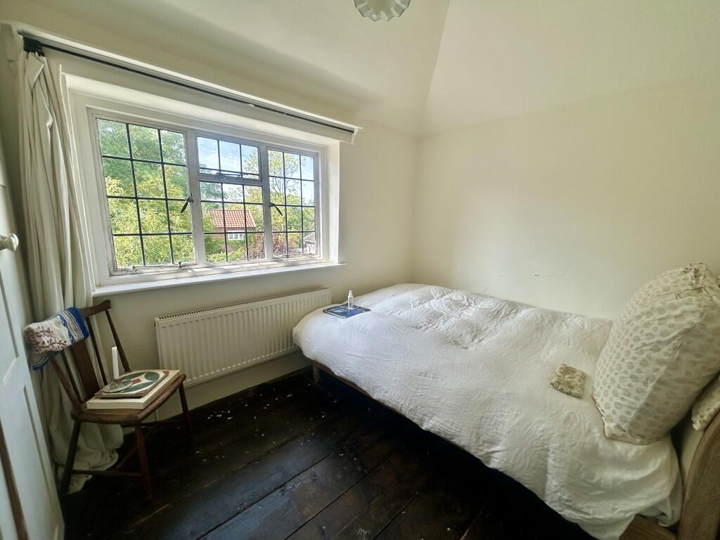 8  Medium  T202508131309.jpg