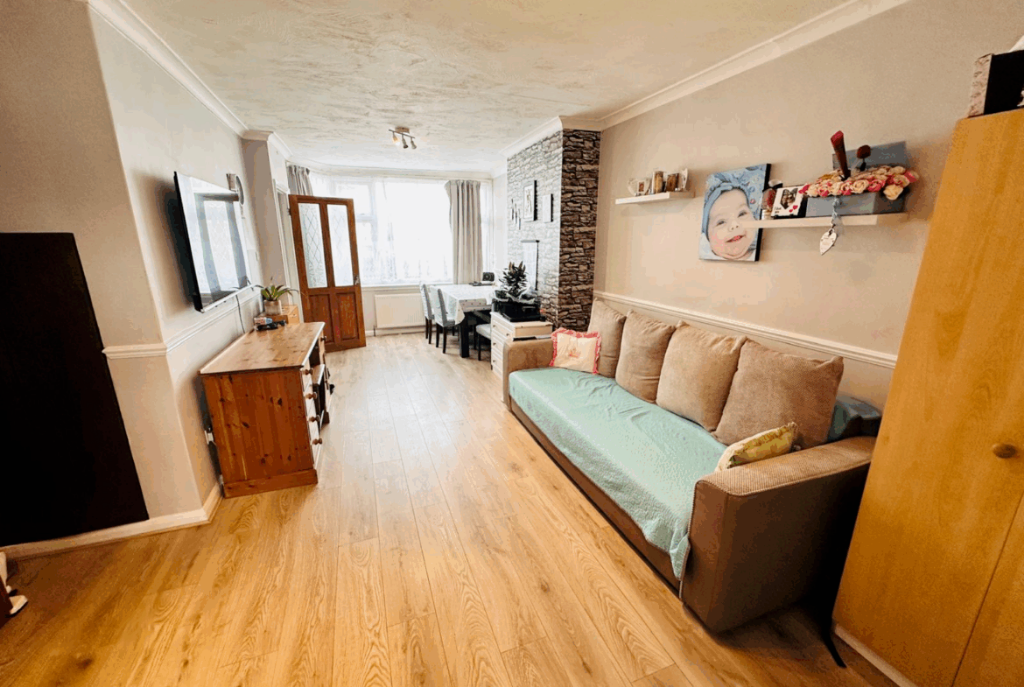 Camrose Avenue, Feltham, Middlesex, TW13