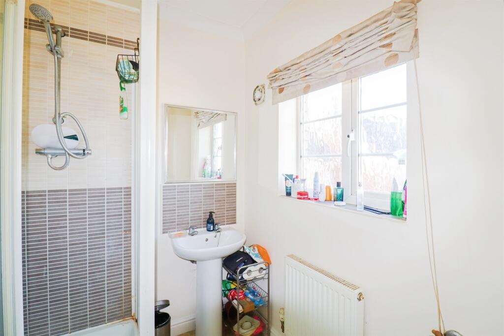 En-suite Bathroom
