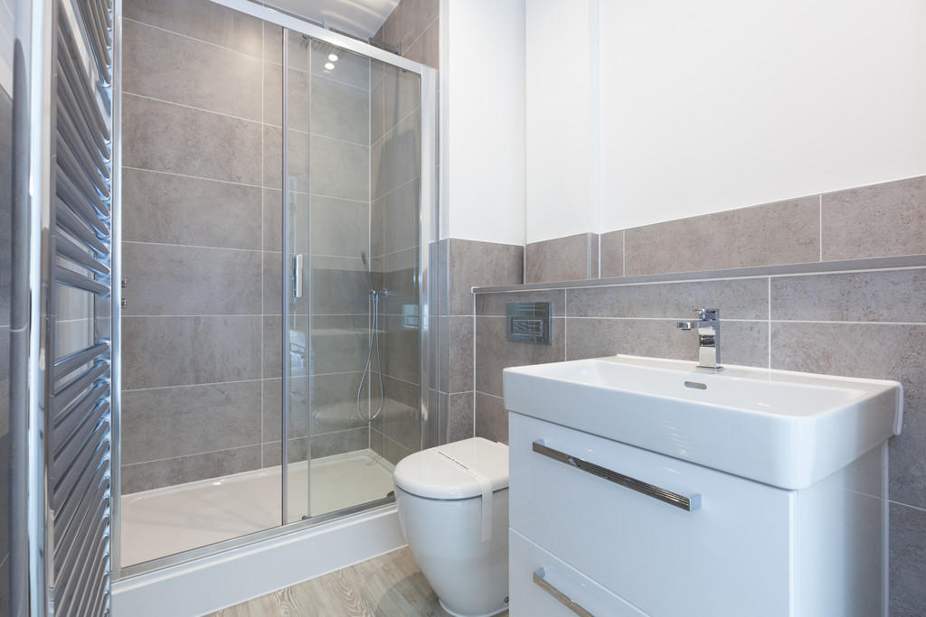 Ensuite Shower Ro...