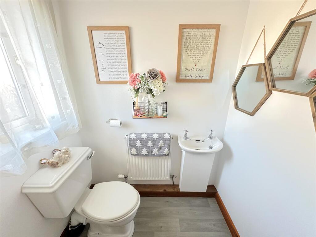 Cloakroom/WC