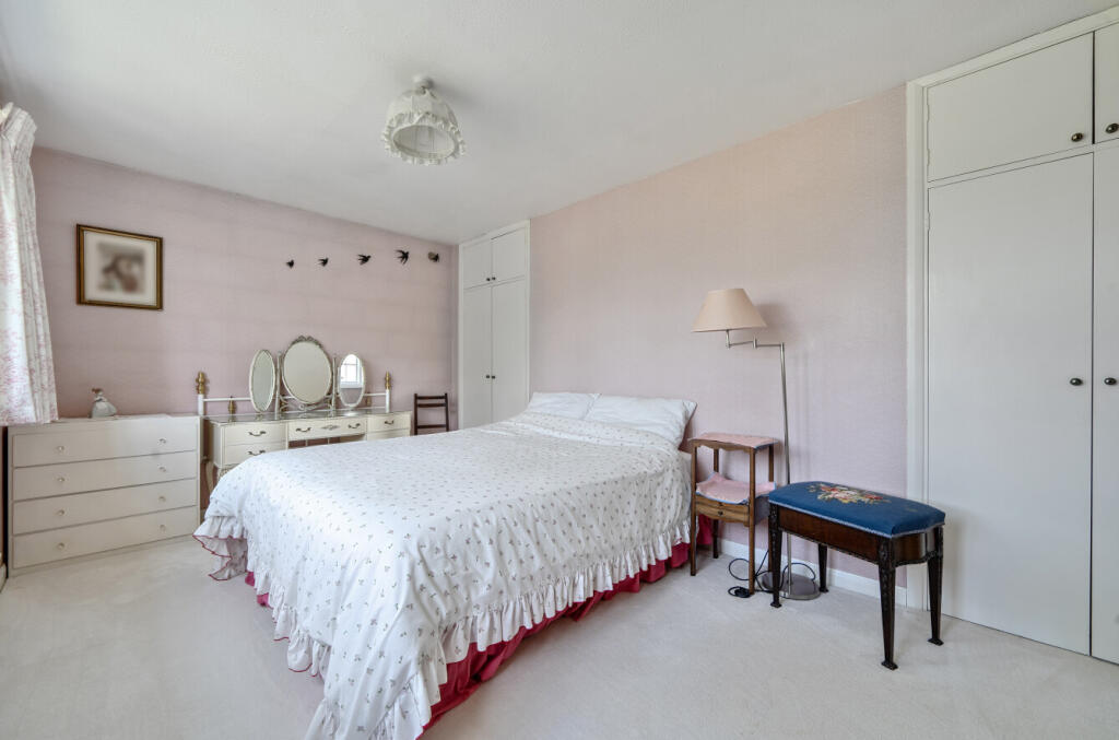 1312612-19-685e99...