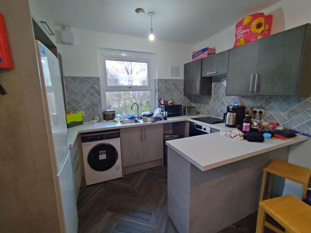 Kitchen (1)