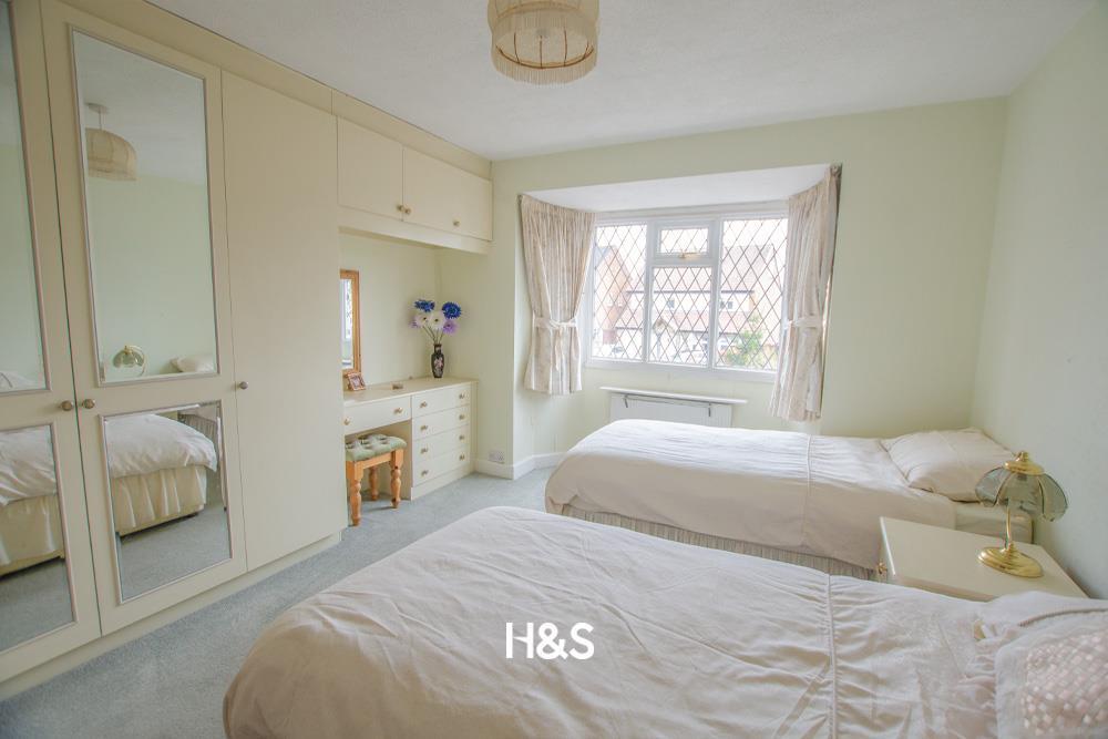 3 northbrook - bathroom 3.jpg