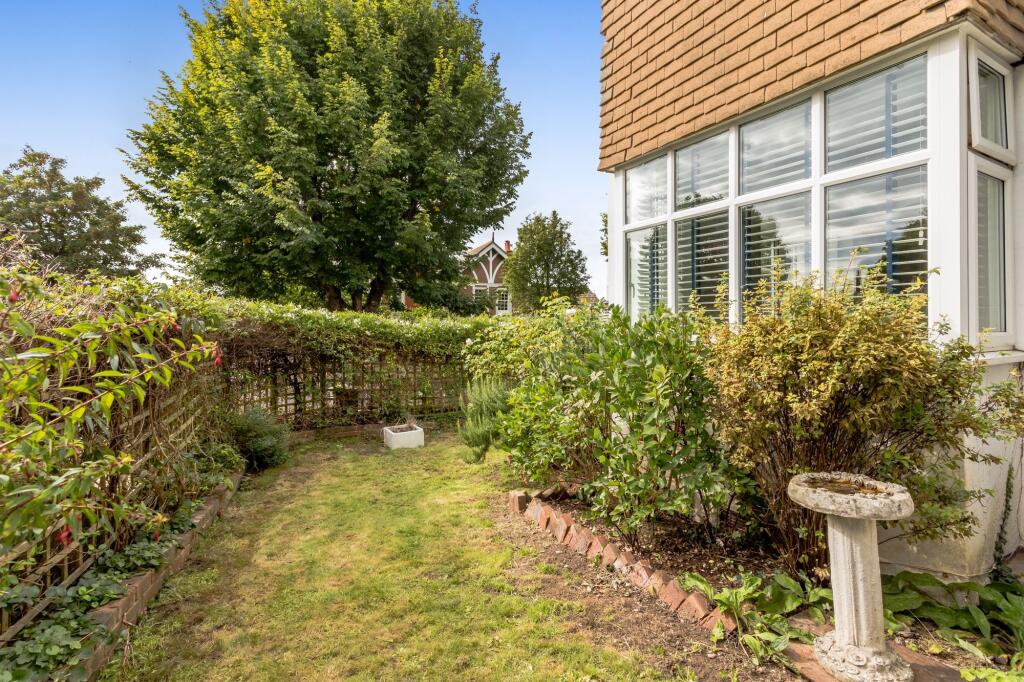 Side garden