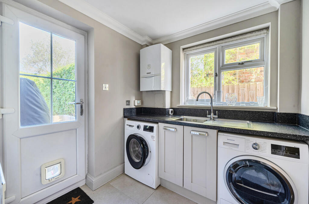 1384102-44-6929b3...