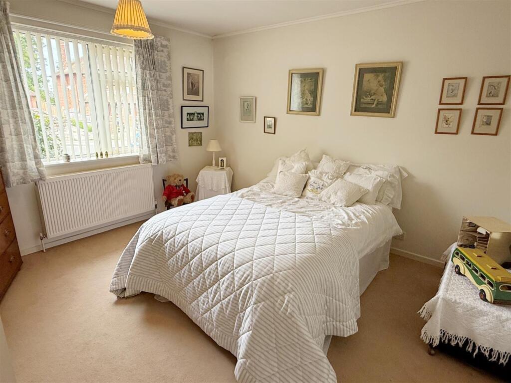Bed 2.JPG