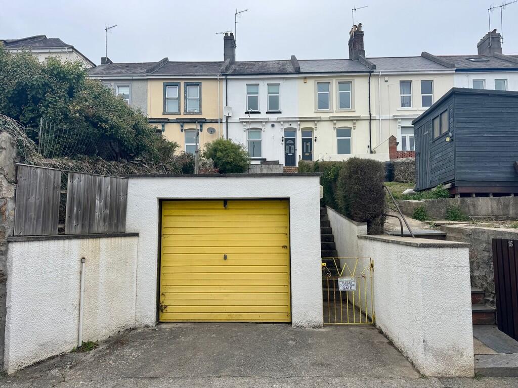 garage parking to...