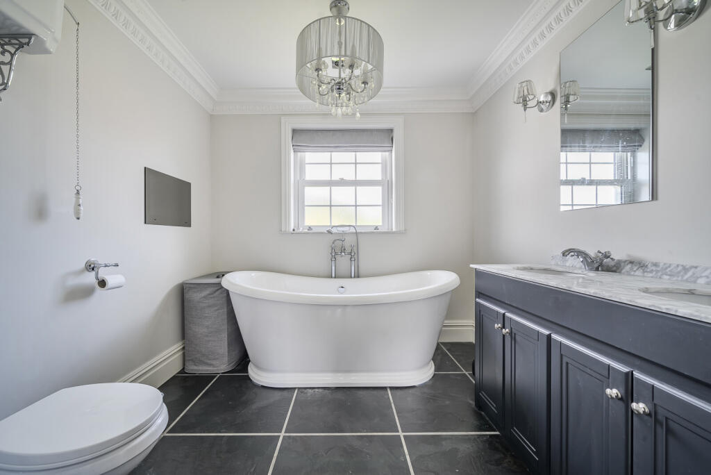 1346553-7-68b57d2...