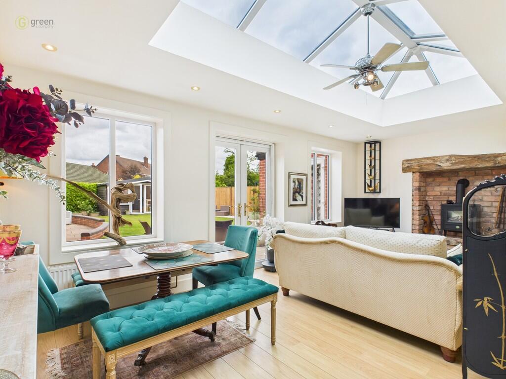 CAM03830G0-PR0161...