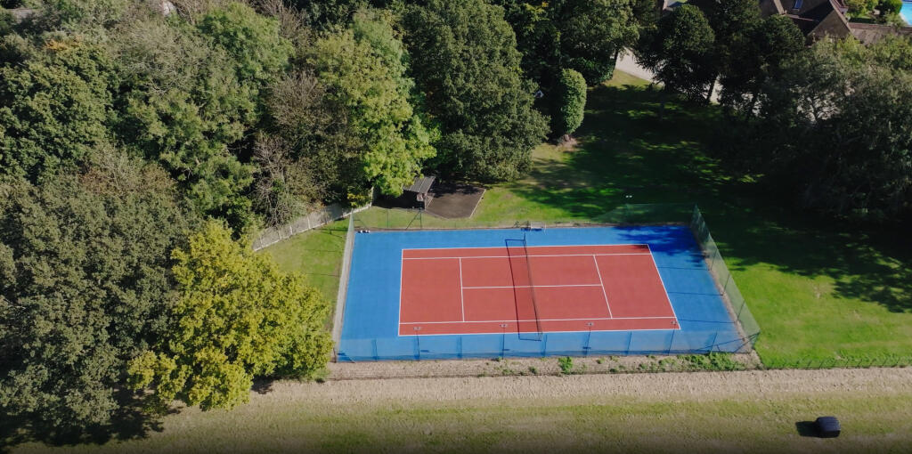 tennis court