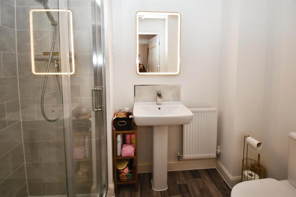 En-suite shower room