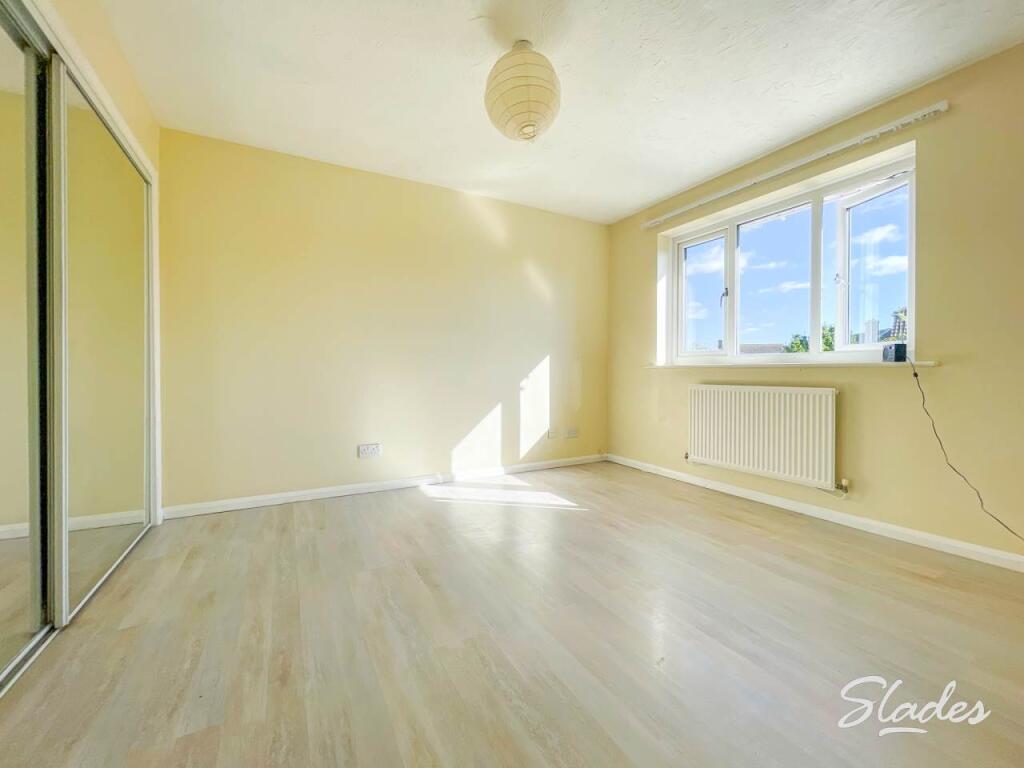 43 Le Pat master bed