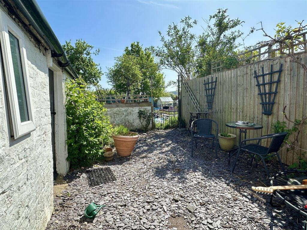 courtyard garden