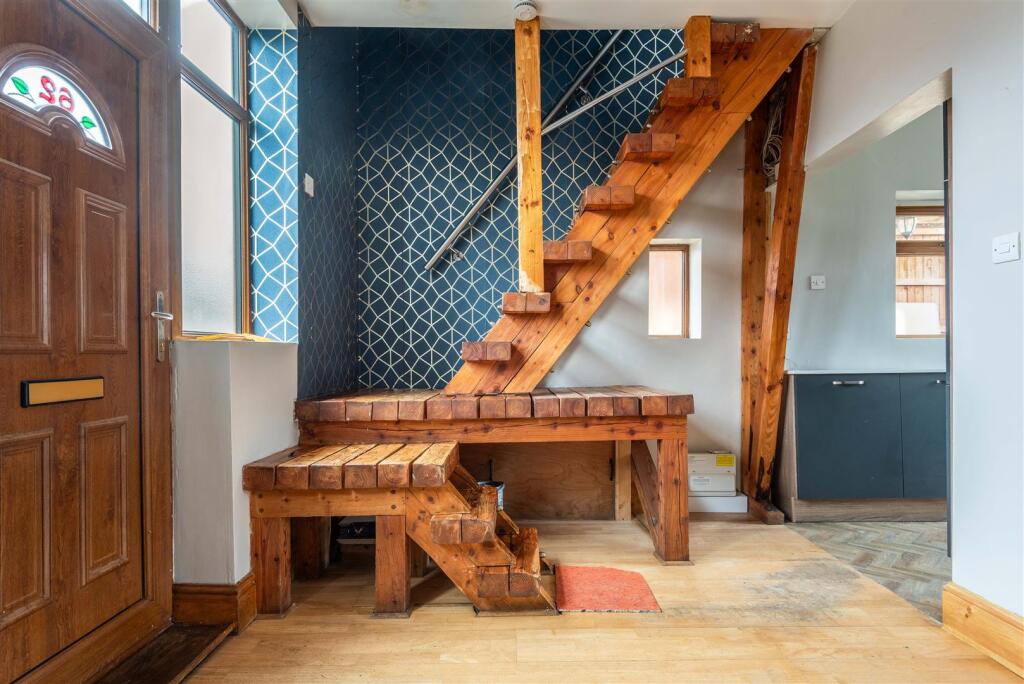 62 Willow Drive-8.jpg