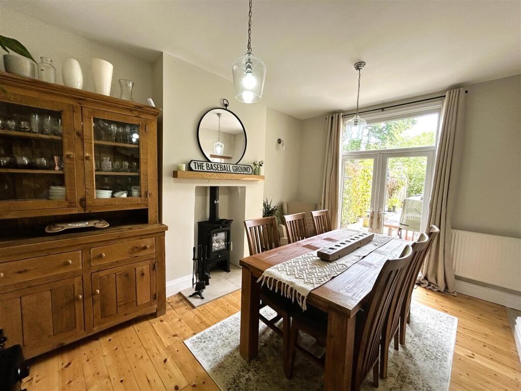 dining room.JPG