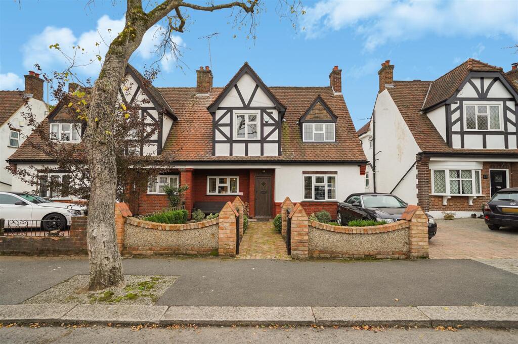 35 Medway Gardens - woA73ZAB6WDGJm5mve8k.jpg