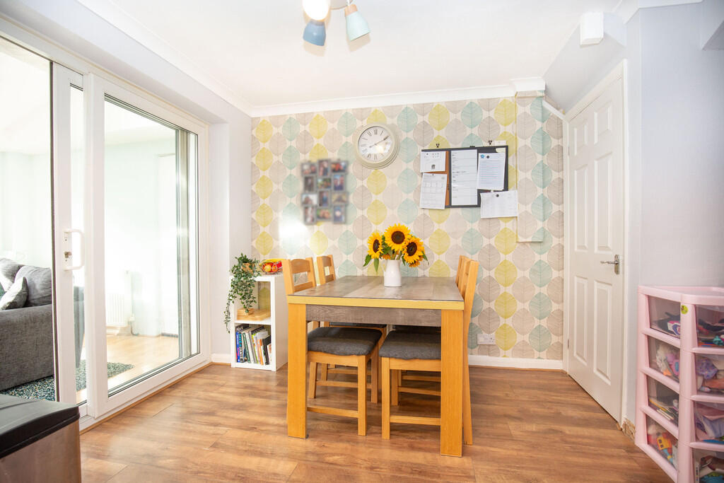 3ab7416c-4c27-471...