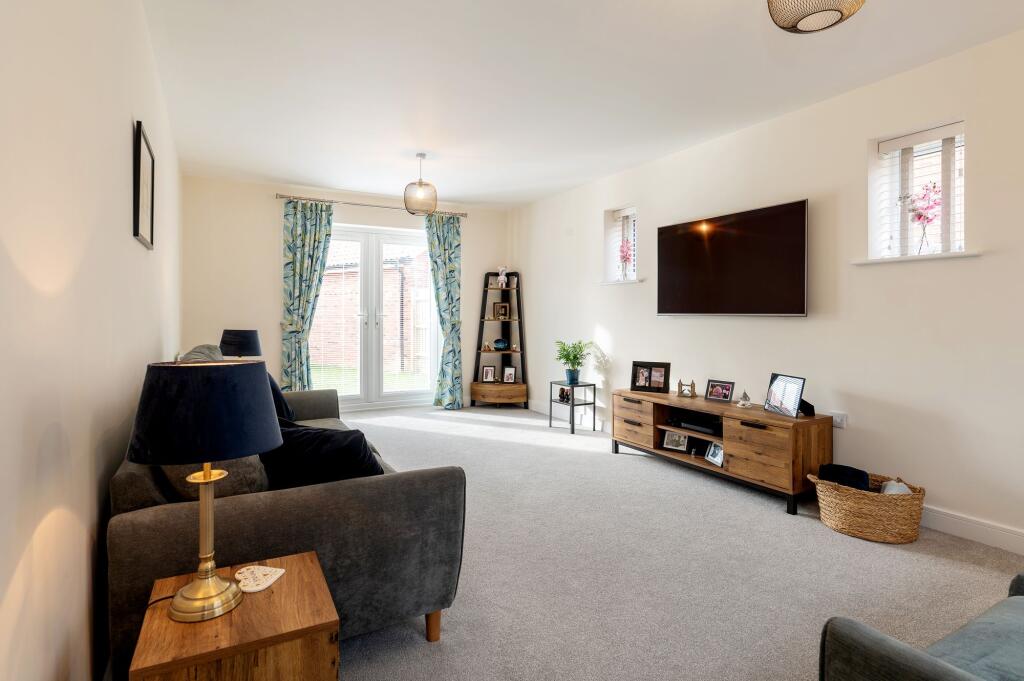 KITCHEN, DINER AND LIVING ROOM