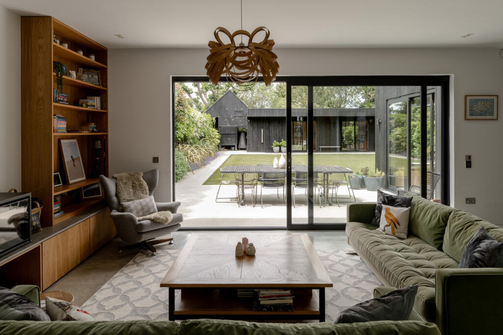 292705 - TMH_THE BLACK HOUSE-139.jpg