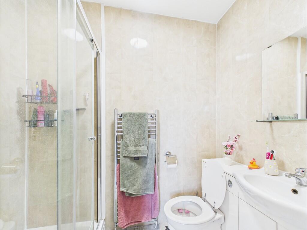 CAM03582G0-PR0122...