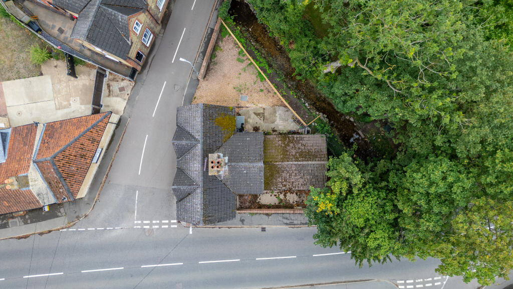 25 Vicarage Lane-10 T202508270902.jpg