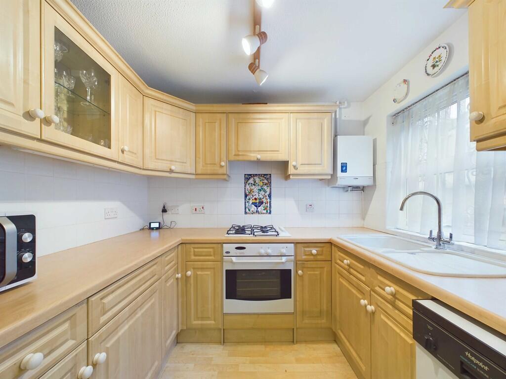 CAM03741G0-PR0058...