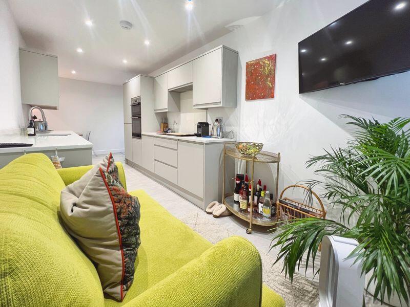 Kitchen, diner &amp; Family area