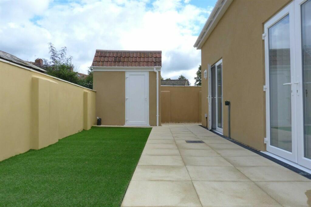 Garden to Rear