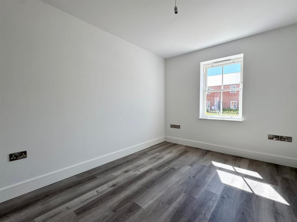 Dining room.jpg