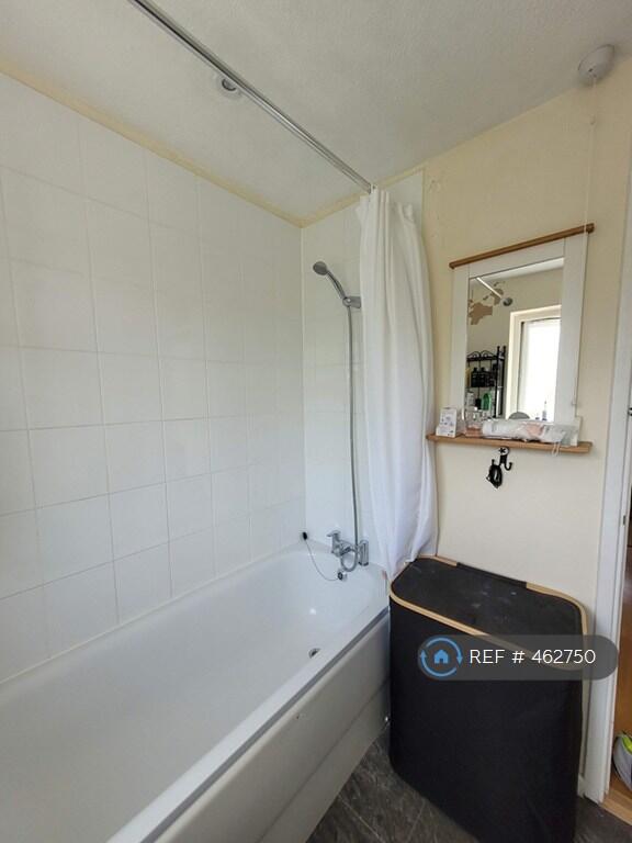 Bathroom/Shower Room