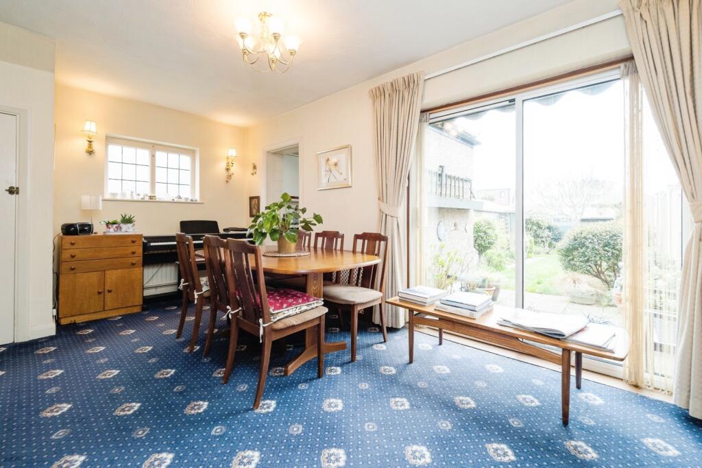 Lounge Dining Room