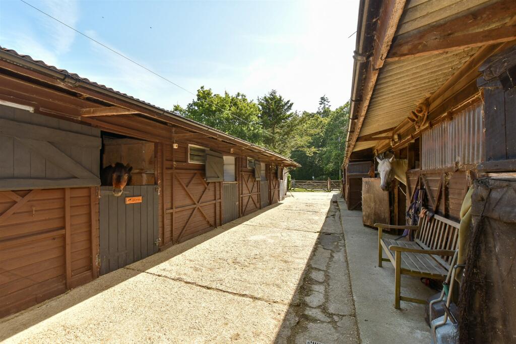 Workshop/Outbuildings