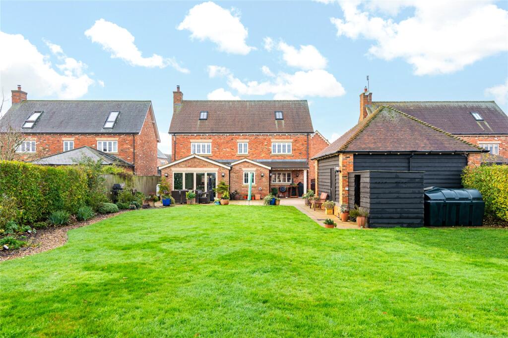 Garden/Rear