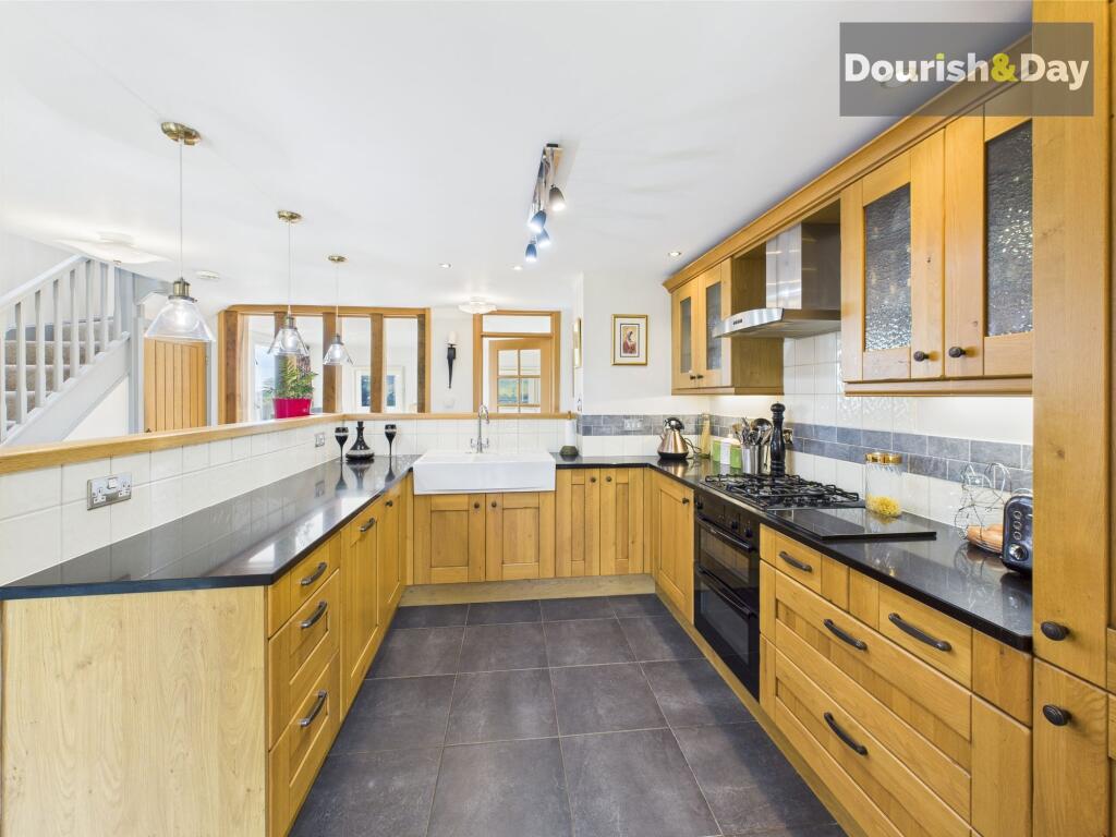 Fitted Kitchen
