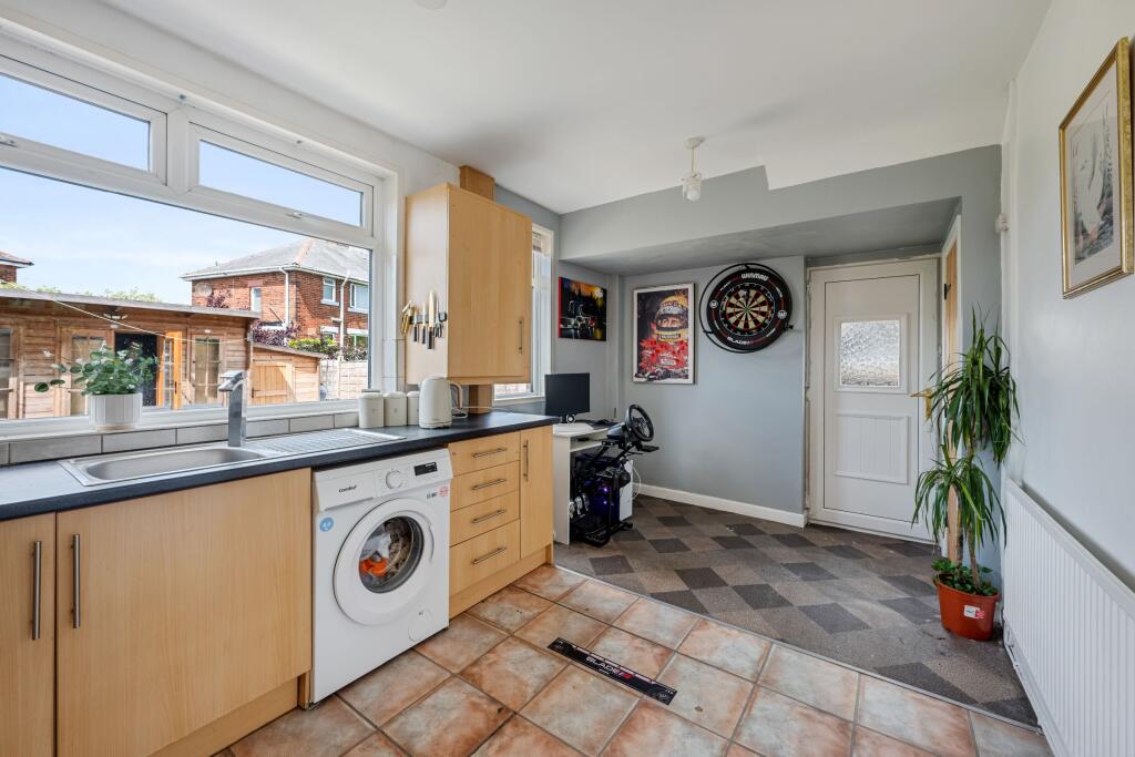 Kitchen / Dining Room