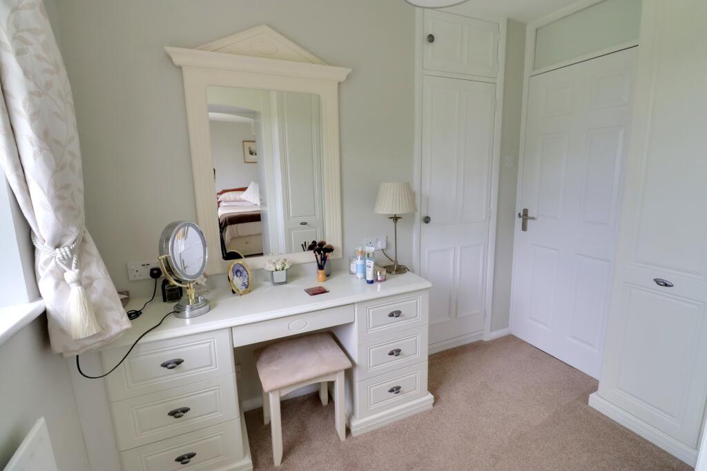 DRESSING ROOM