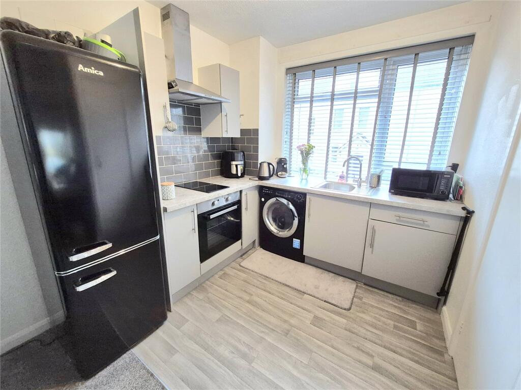 Fitted Kitchen