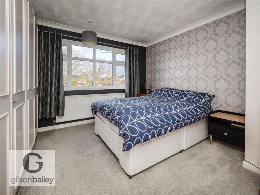 24AylesburyClose-34.jpg