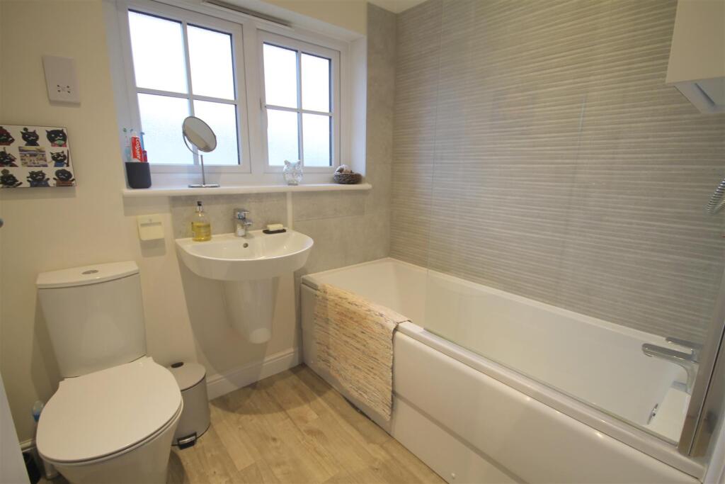 W Family Bathroom.JPG