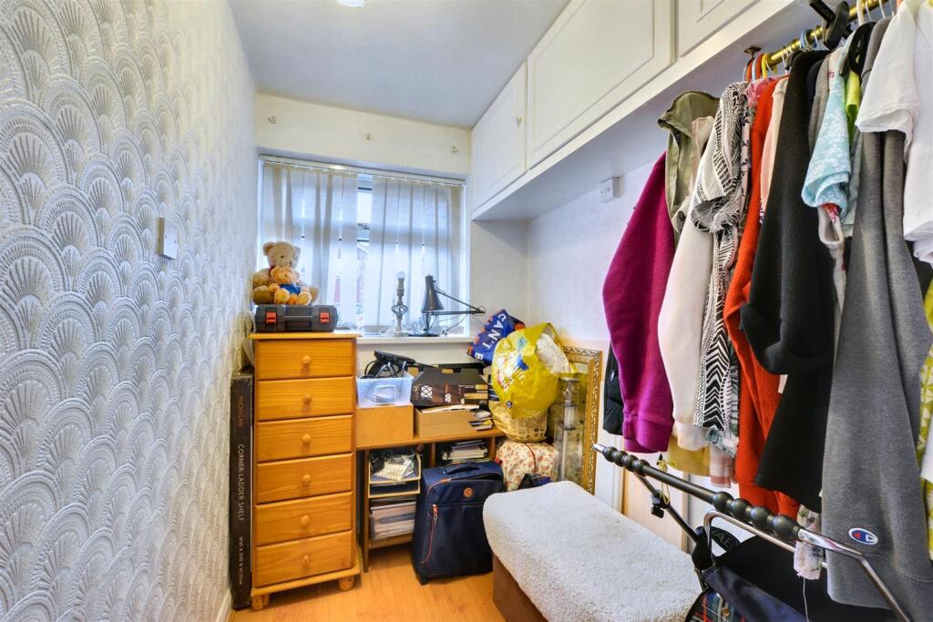 Bedroom 2_1.jpeg