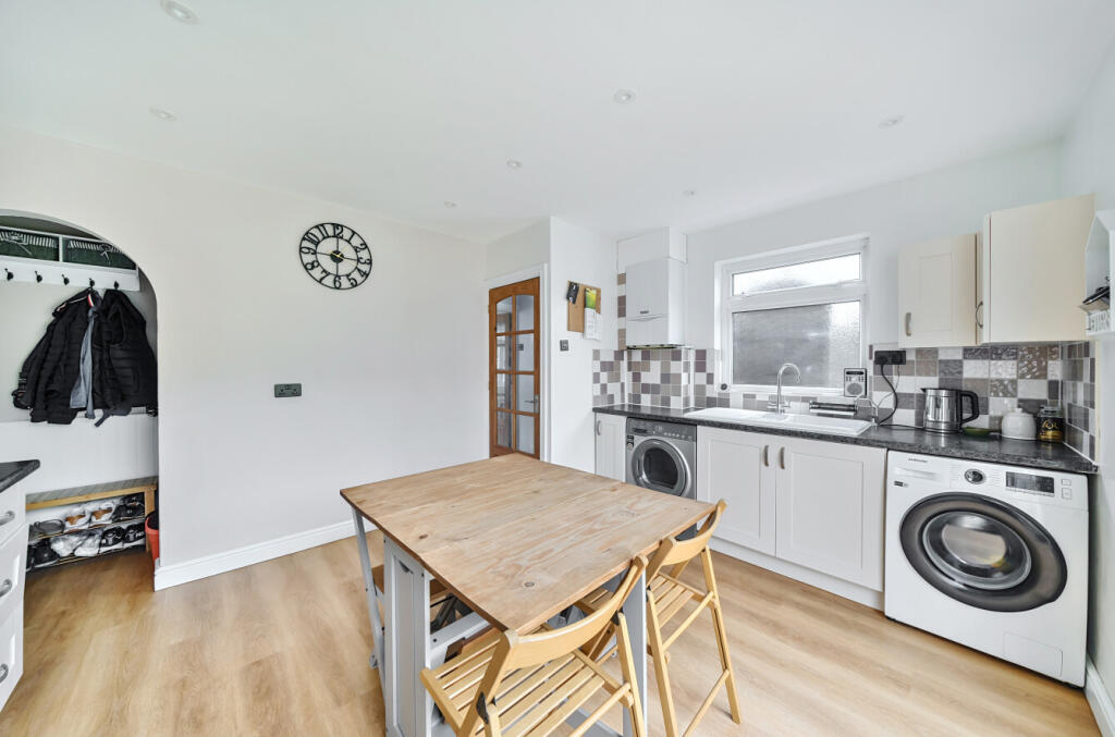 1305470-6-6846d2e...