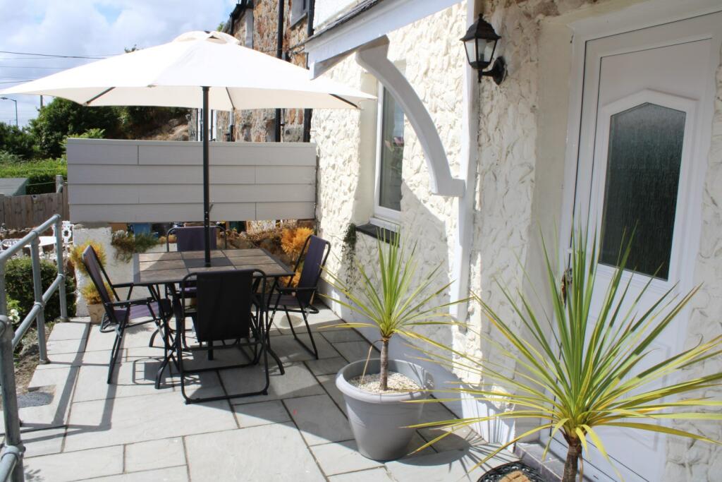 FRONT TERRACE